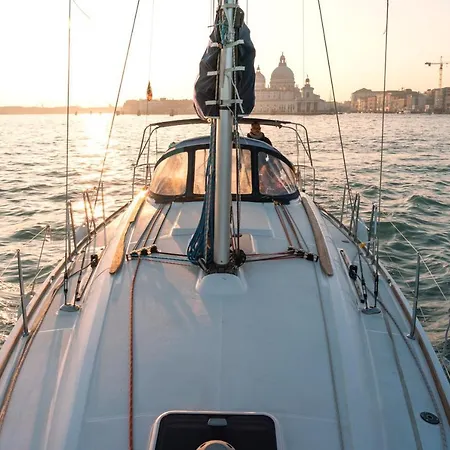 Barca A Vela A - 5 Minuti Dalla Biennale * Venecia